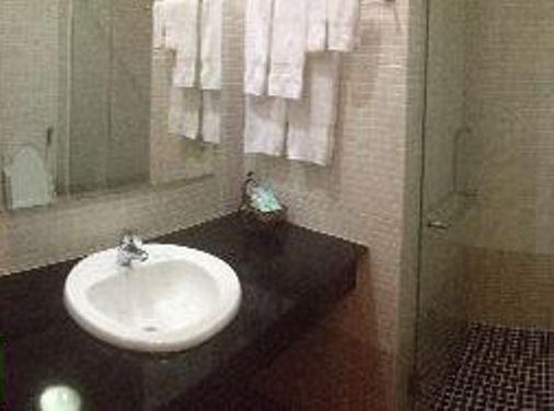 City Hotel 18 Luu Van Lang Cidade de Ho Chi Minh Quarto foto